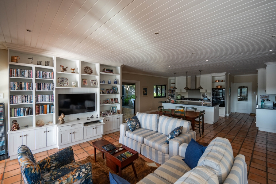 4 Bedroom Property for Sale in Kenton On Sea Eastern Cape